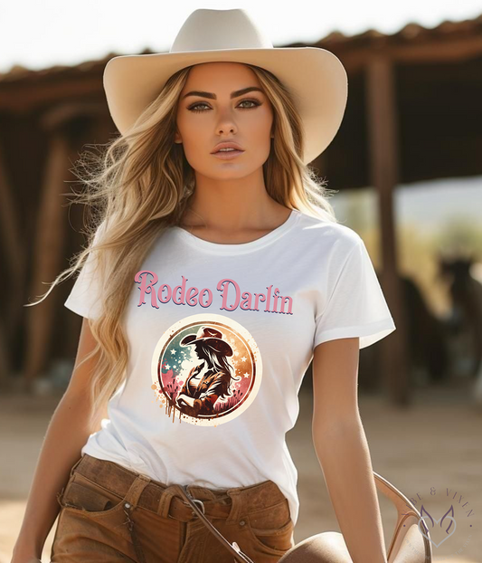 Rodeo Darlin T-Shirt (pink)- Cowgirl Core Vibes